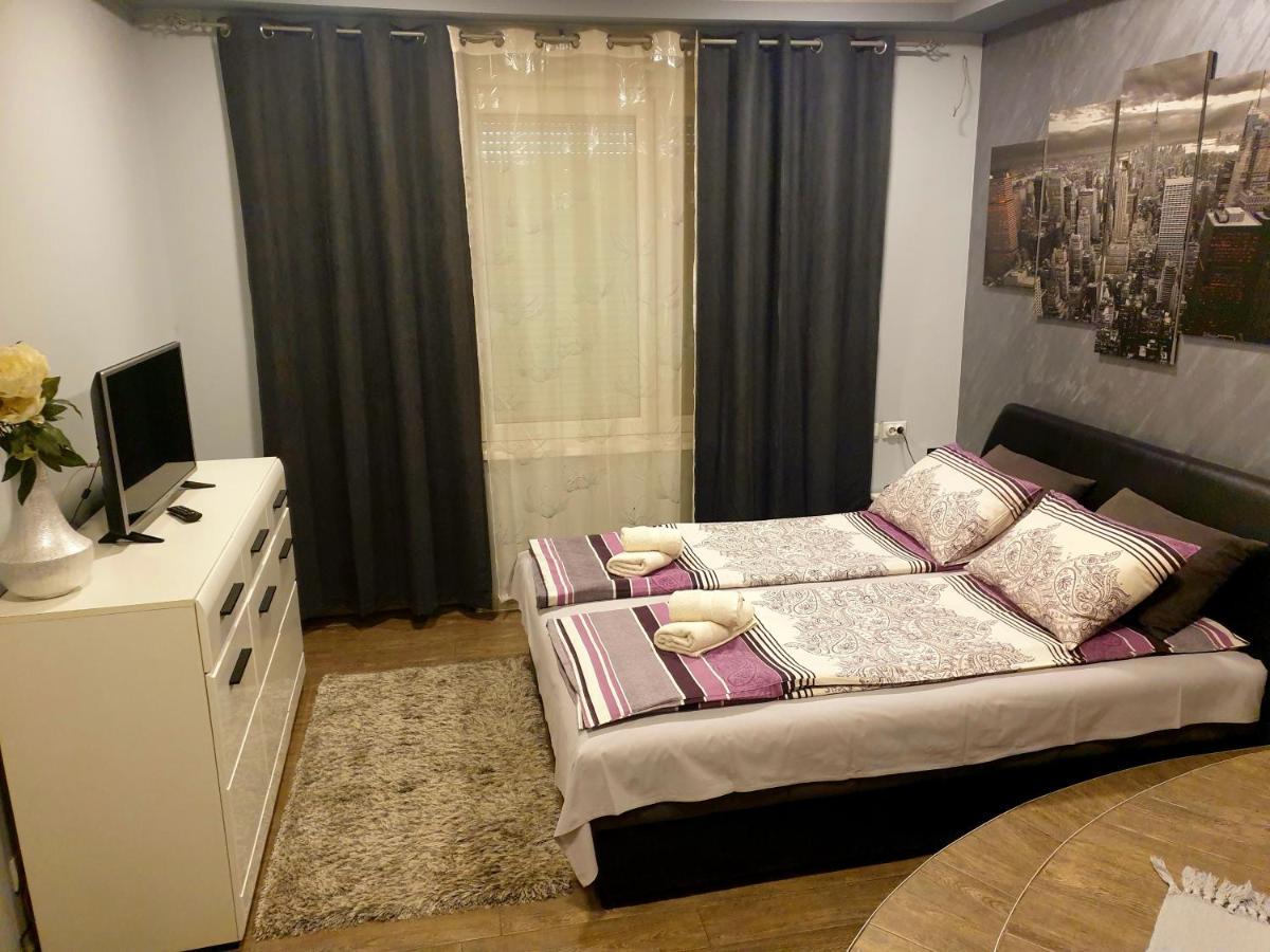 Ceca Apartman Nis Luaran gambar