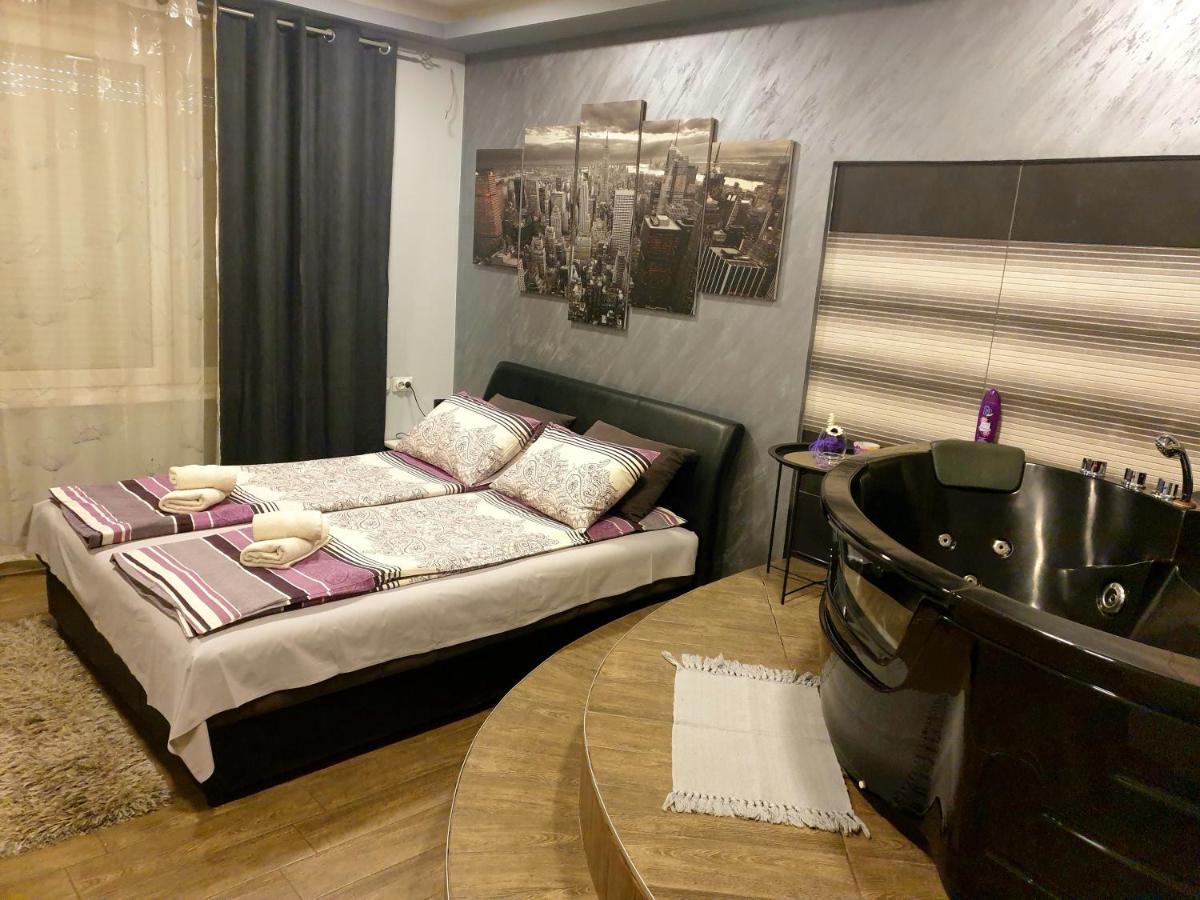 Ceca Apartman Nis Luaran gambar
