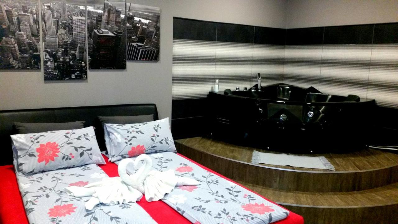 Ceca Apartman Nis Luaran gambar